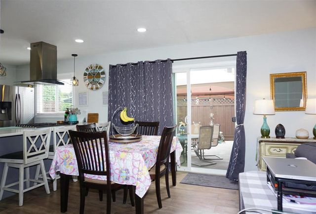 2377 Fosgate Avenue, Santa Clara, CA 95050