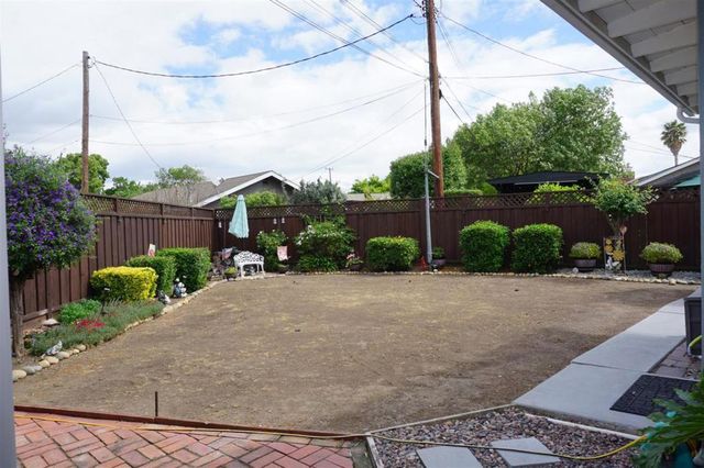 2377 Fosgate Avenue, Santa Clara, CA 95050
