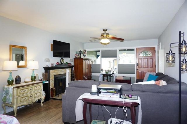 2377 Fosgate Avenue, Santa Clara, CA 95050