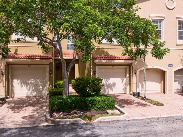 4930 Bonsai Circle 106, Palm Beach Gardens, FL 33418