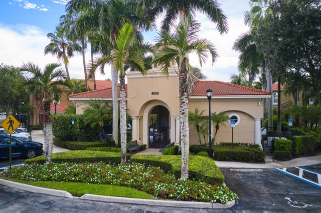 4930 Bonsai Circle 106, Palm Beach Gardens, FL 33418