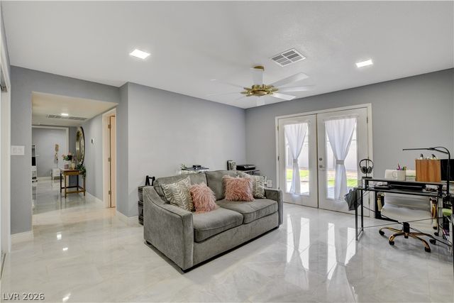 4915 Nevada Avenue, Las Vegas, NV 89104