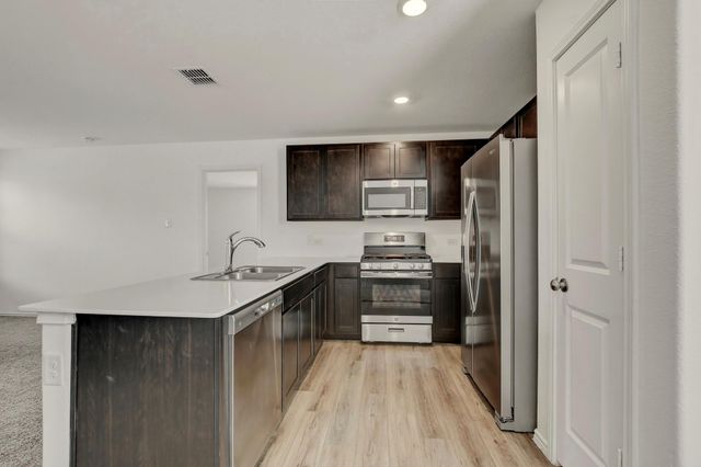 420 Halfmoon DR, Lockhart, TX 78644