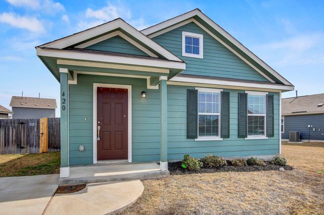 420 Halfmoon DR, Lockhart, TX 78644