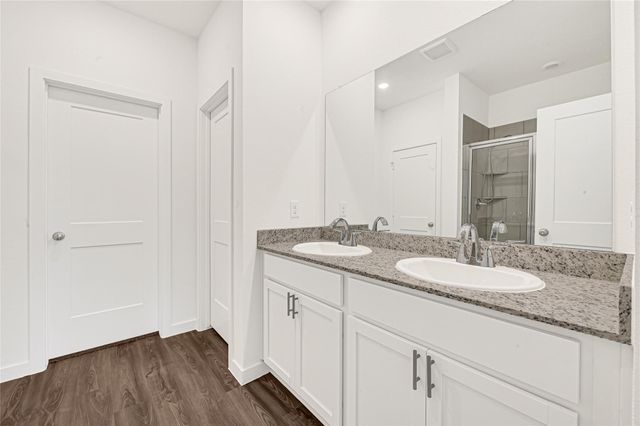 3911 Windy Whisper Drive, Brookshire, TX 77423