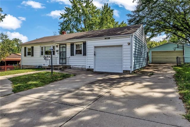 13411 E 39TH Street, Independence, MO 64055