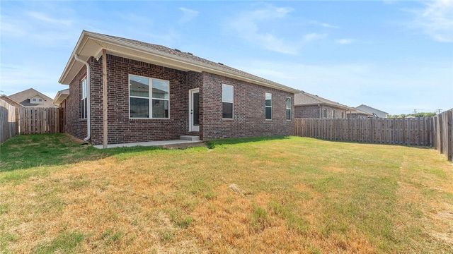 2120 Tallgrass Terrace, Centerton, AR 72719