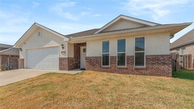 2120 Tallgrass Terrace, Centerton, AR 72719