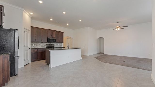 2120 Tallgrass Terrace, Centerton, AR 72719