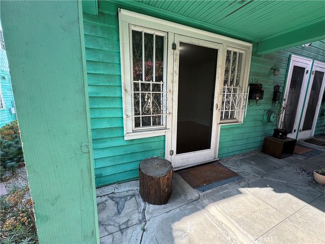 5158 Franklin Avenue, Los Angeles, CA 90027