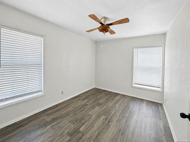 914 GLAMIS AVE, San Antonio, TX 78223