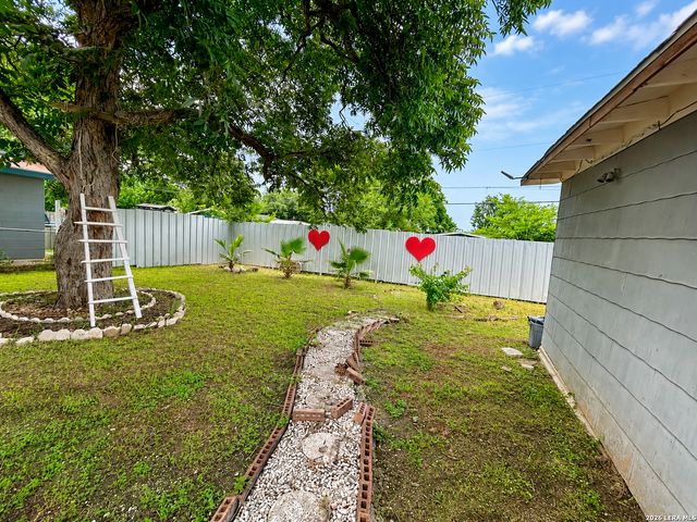914 GLAMIS AVE, San Antonio, TX 78223