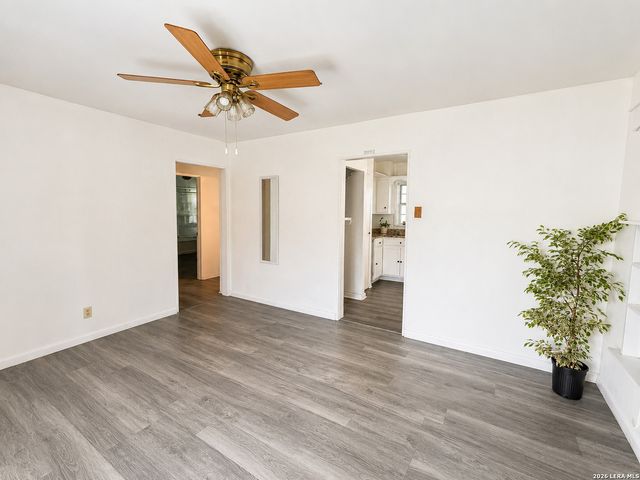 914 GLAMIS AVE, San Antonio, TX 78223