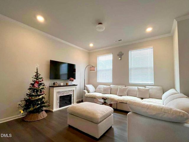 523 Deercroft Drive, Apex, NC 27539