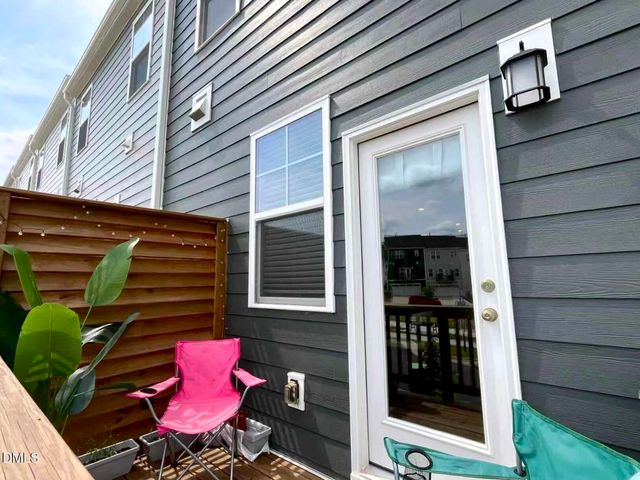 523 Deercroft Drive, Apex, NC 27539