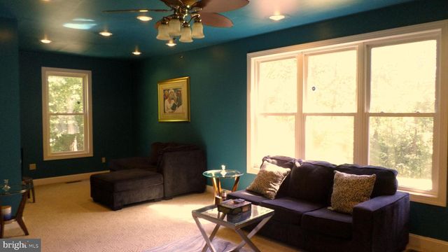 202 BAYLOR DR, Montross, VA 22520
