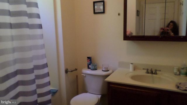 202 BAYLOR DR, Montross, VA 22520