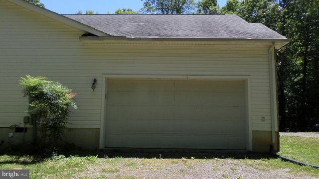 202 BAYLOR DR, Montross, VA 22520