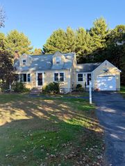 4 Cleveland St, Norfolk, MA 02056
