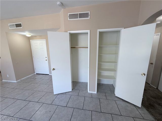 7230 Indian Creek Lane 104, Las Vegas, NV 89149