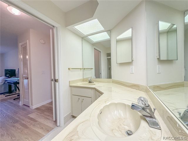 5941 W Dedham Trail, Crystal River, FL 34429