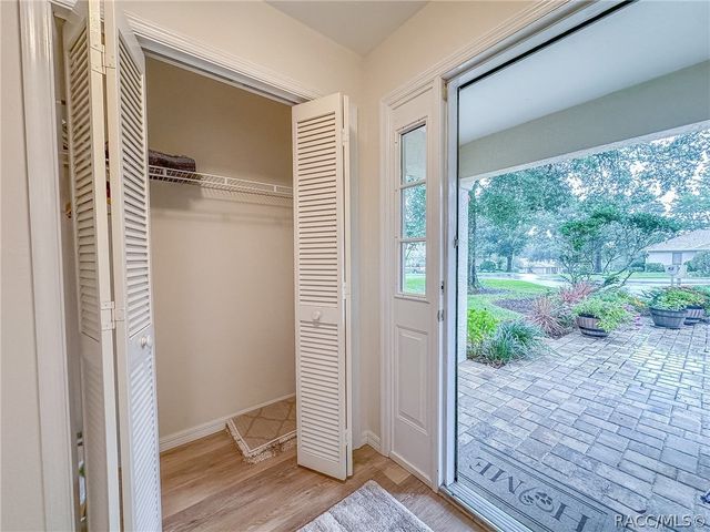 5941 W Dedham Trail, Crystal River, FL 34429