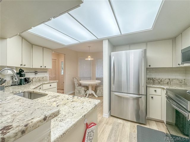 5941 W Dedham Trail, Crystal River, FL 34429