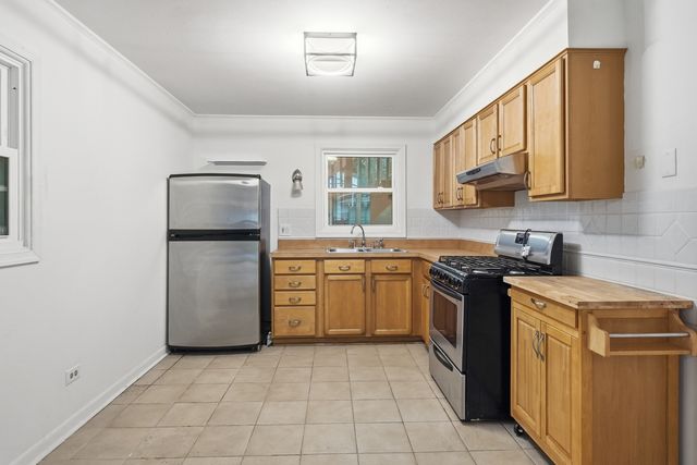 136 Well Street, Park Forest, IL 60466