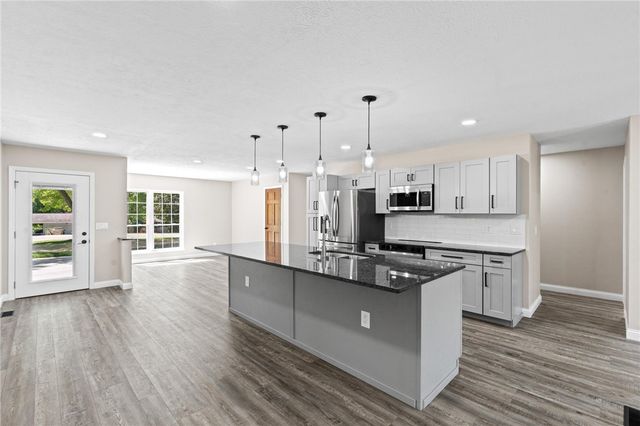 420 Clearcreek-Franklin Road, Springboro, OH 45066