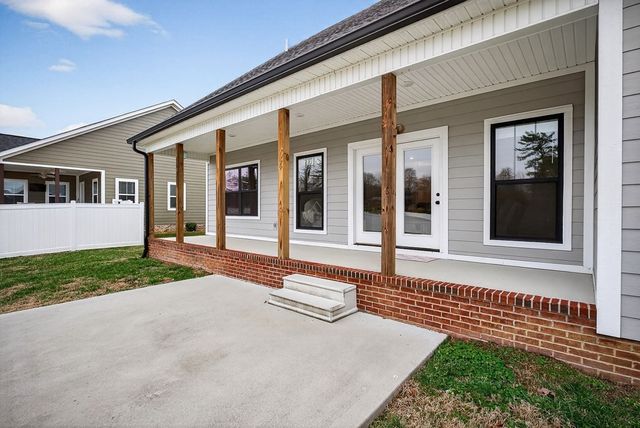 2545 Bowser Rd, Cookeville, TN 38506