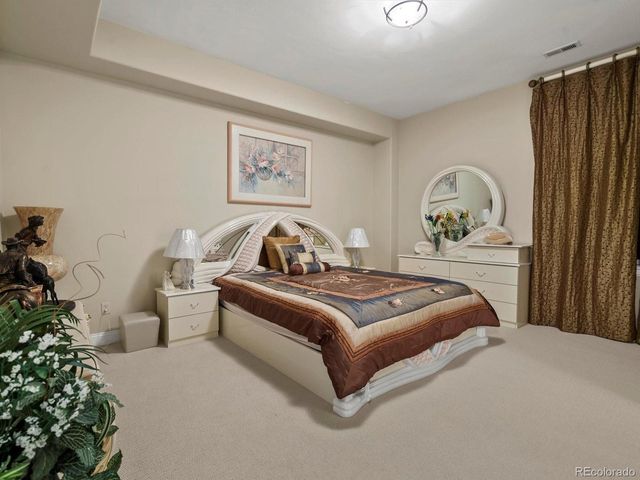 39 Royal Ann Dr, Englewood, CO 80111