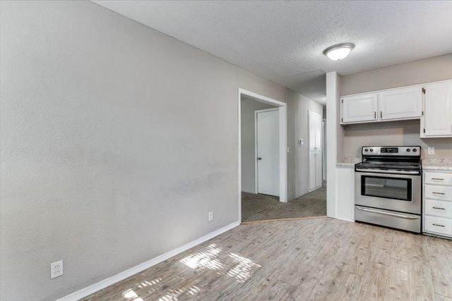 2203 W Lotus, Wichita, KS 67213