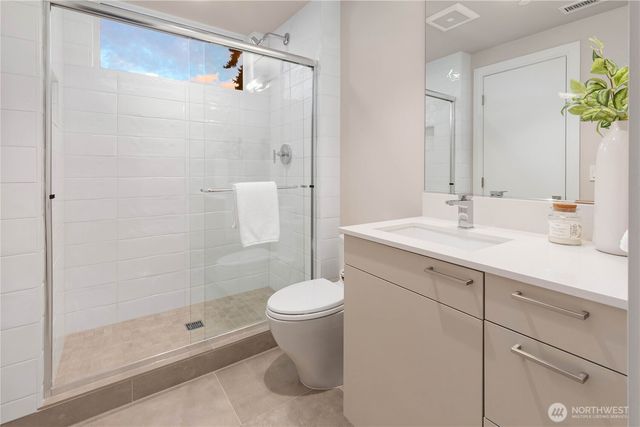 8260 SE 31st Street, Mercer Island, WA 98040