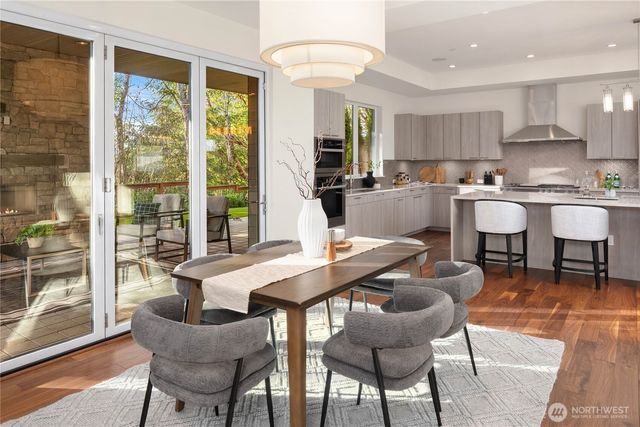 8260 SE 31st Street, Mercer Island, WA 98040