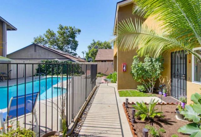 780 Ballantyne St J, El Cajon, CA 92021