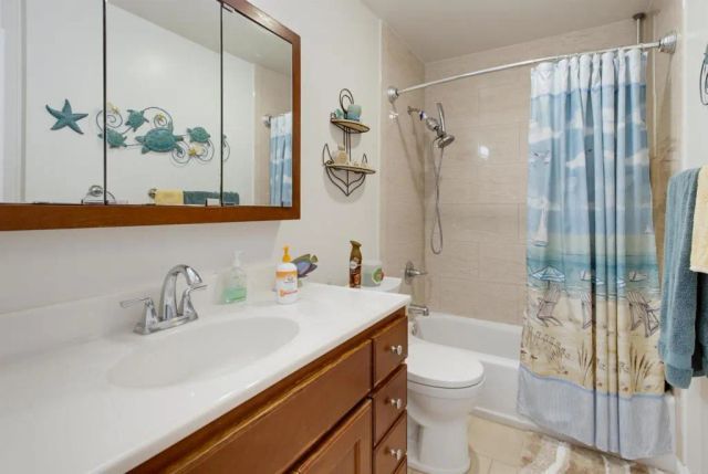 780 Ballantyne St J, El Cajon, CA 92021