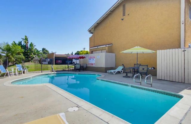 780 Ballantyne St J, El Cajon, CA 92021