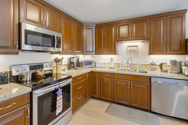 780 Ballantyne St J, El Cajon, CA 92021