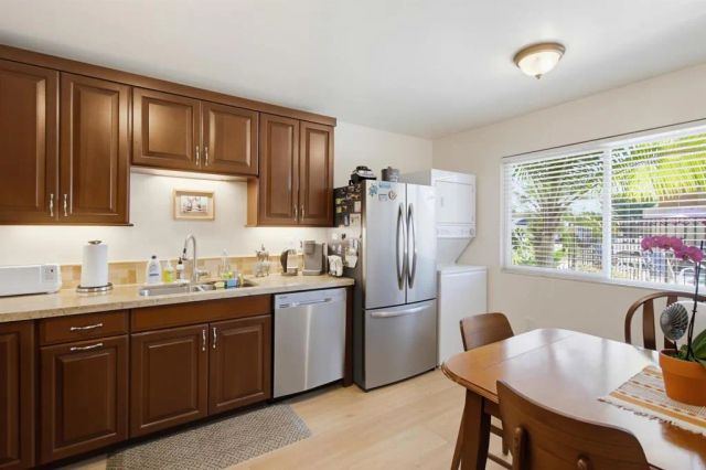780 Ballantyne St J, El Cajon, CA 92021