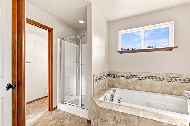 2709 157th Place SW, Lynnwood, WA 98087