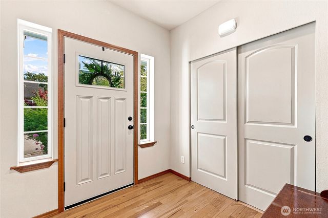 2709 157th Place SW, Lynnwood, WA 98087