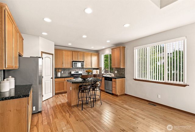 2709 157th Place SW, Lynnwood, WA 98087