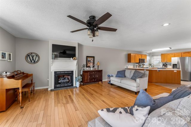 3955 Northernmistic Drive, Maiden, NC 28650
