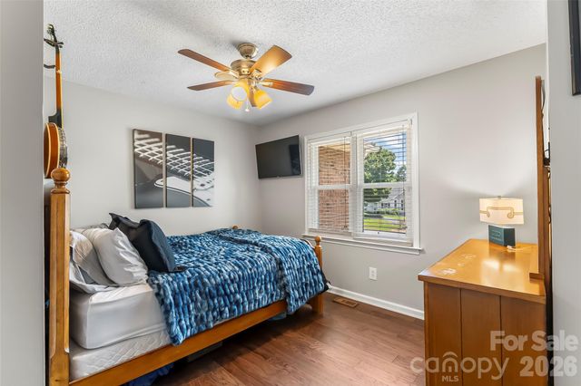3955 Northernmistic Drive, Maiden, NC 28650