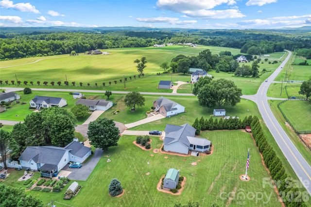 3955 Northernmistic Drive, Maiden, NC 28650