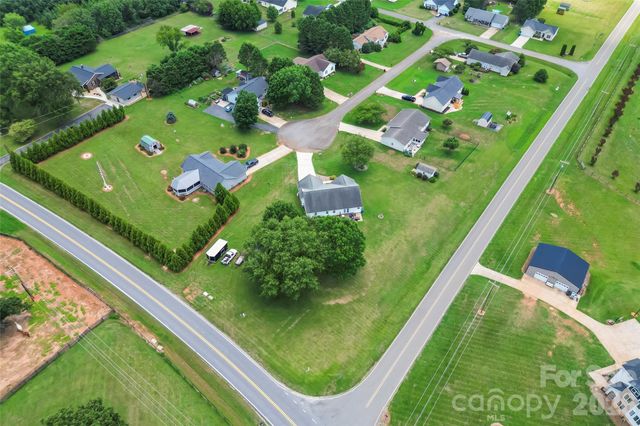 3955 Northernmistic Drive, Maiden, NC 28650
