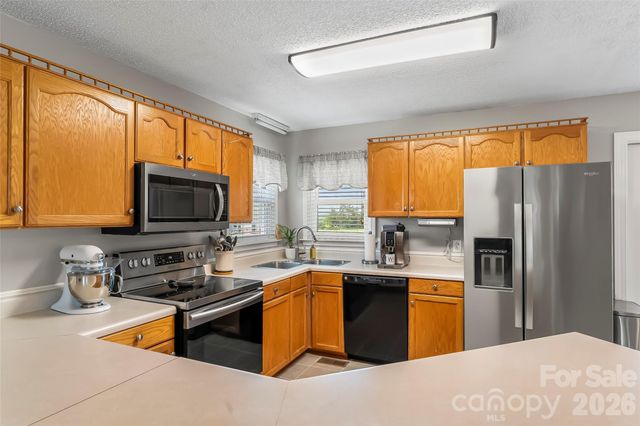 3955 Northernmistic Drive, Maiden, NC 28650