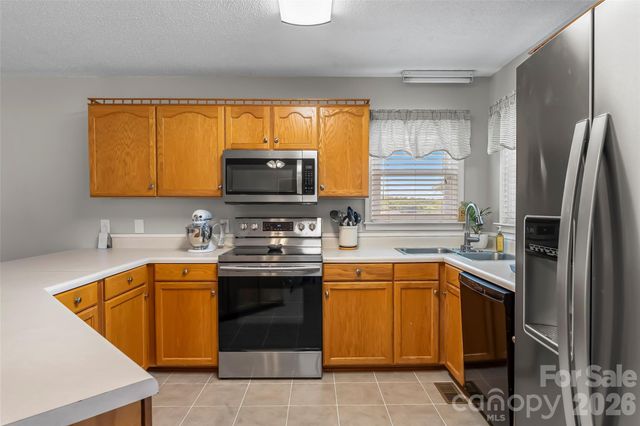 3955 Northernmistic Drive, Maiden, NC 28650