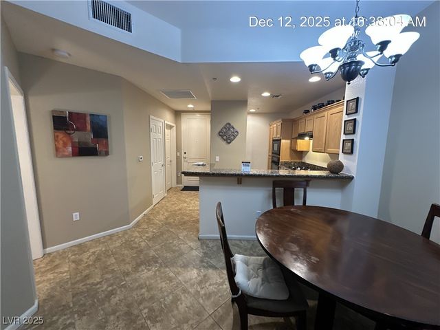 27 East Agate Avenue 201, Las Vegas, NV 89123