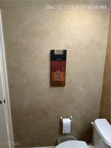 27 East Agate Avenue 201, Las Vegas, NV 89123